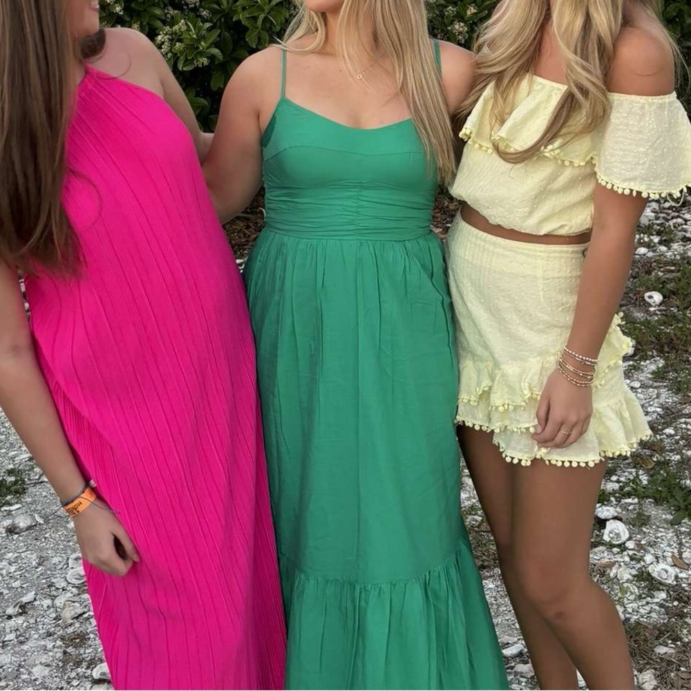 Green maxi dress